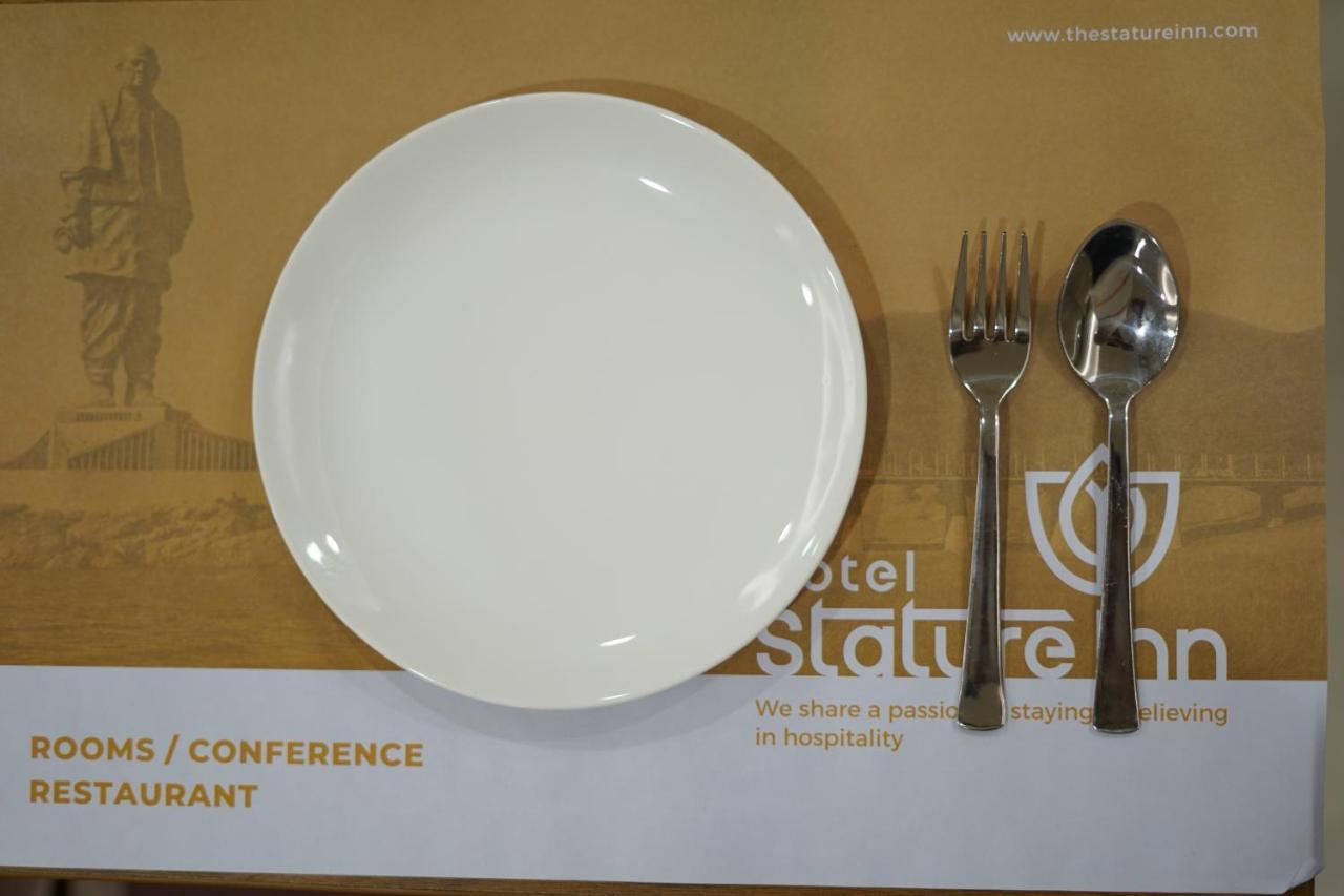 Hotel Stature Inn Kevadia ภายนอก รูปภาพ