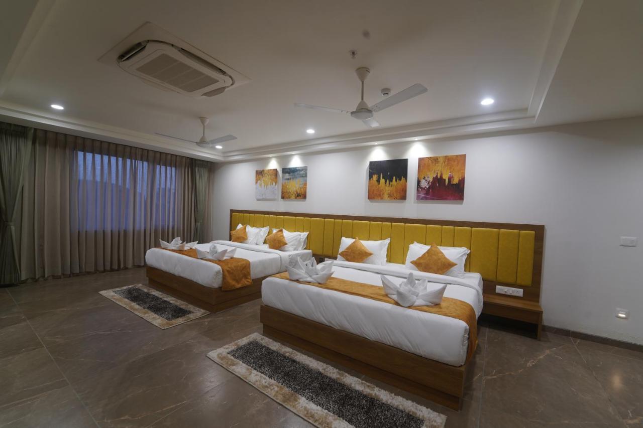 Hotel Stature Inn Kevadia ภายนอก รูปภาพ