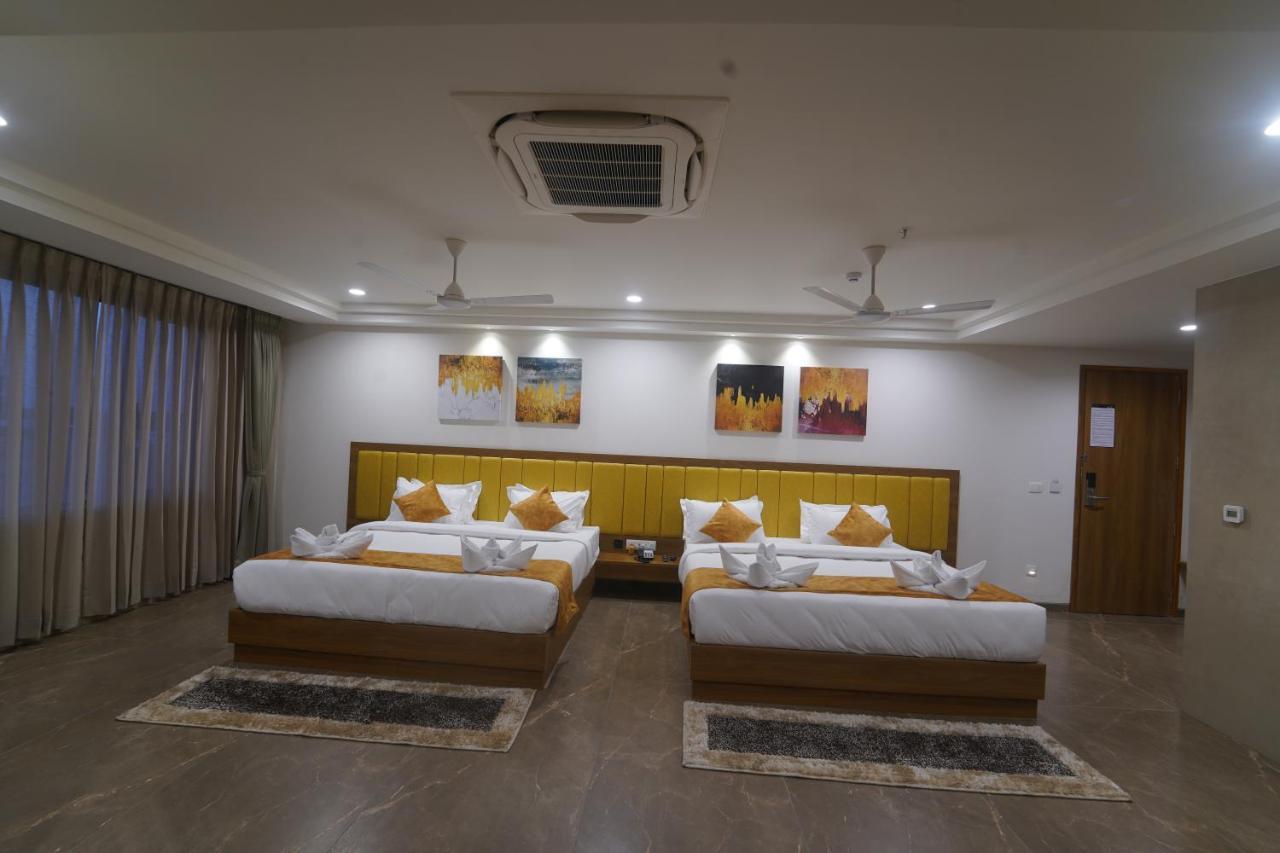 Hotel Stature Inn Kevadia ภายนอก รูปภาพ