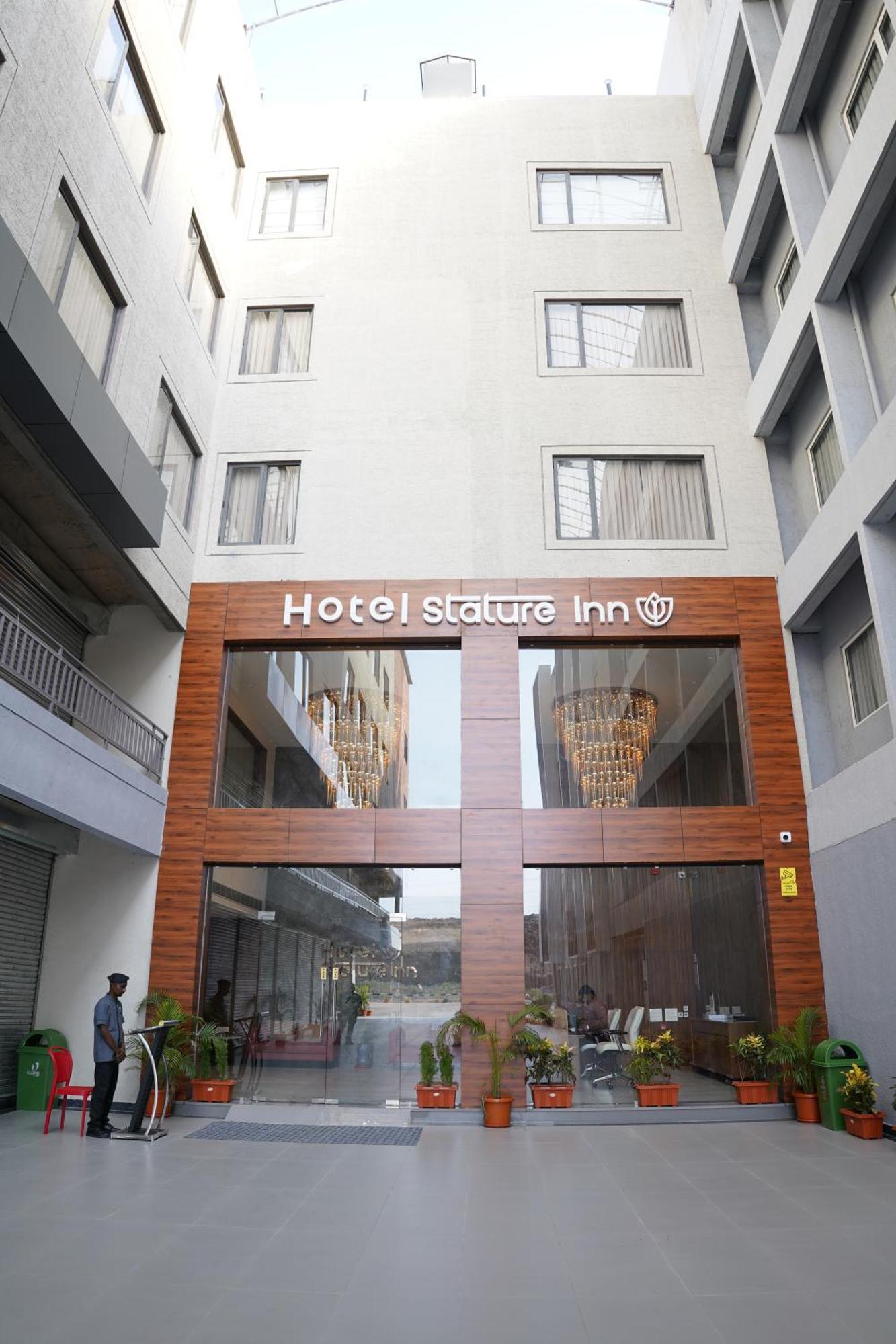 Hotel Stature Inn Kevadia ภายนอก รูปภาพ